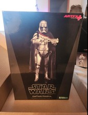 Kotobukiya: Star Wars Captain Phasma (1/10) S...