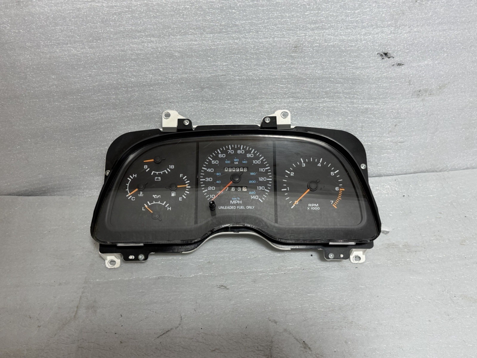 1992-95 CHRYSLER LEBARON GTC CLEAN INSTRUMENT CLUSTER SPEEDOMETER 90k