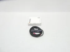 Keyence FS-V31P Photoelectric Sensor 12-24v-dc
