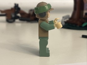 LEGO Star Wars: Endor Rebel Trooper & Imperial Trooper (9489) Set