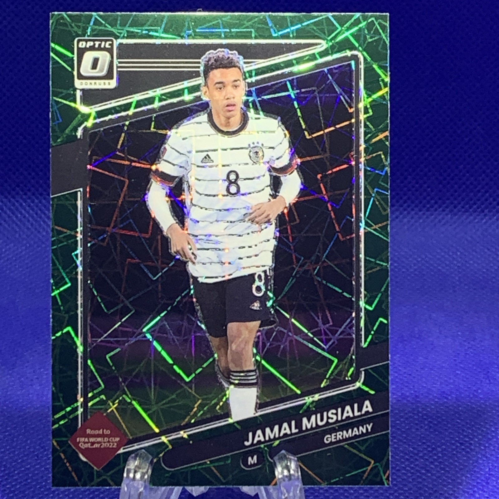 2021-22 Panini Donruss Road to Qatar - Jamal Musiala Optic Green Velocity Prizm