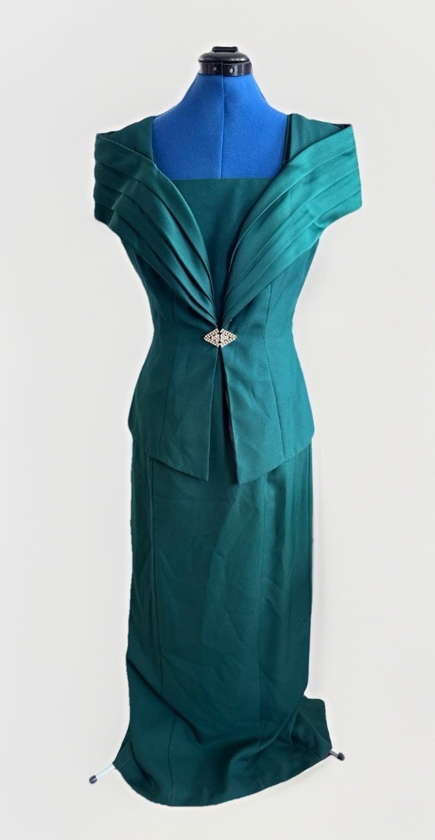 green emerald velvet dress Alex Evenings Womens Velvet Long Evening Dress Green 16 main image 1