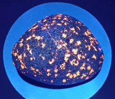 Fluorescent Sodalite ( Yooperlite ) - Almost 1.3 LBS.  A Beautiful Bright Stone 