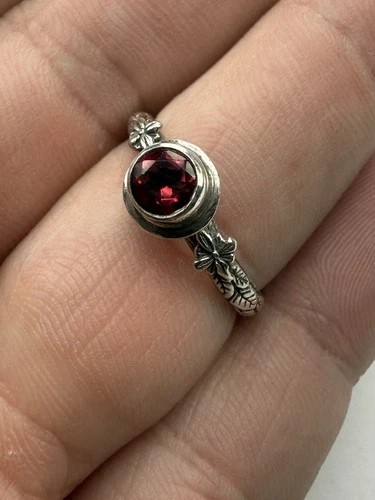 Vintage Sarda Sterling Silver Garnet Minimalist Stackable Ring Size 9 - 3g