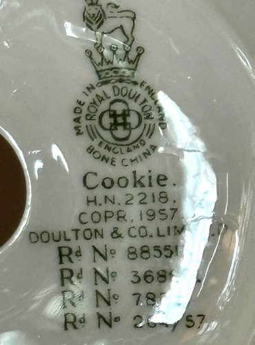 Vintage,1957 Royal Doulton, England, Figurine , Cookie" 2218 Porcelain, Bone - Picture 6 of 12