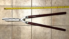 FREUND TRUE FRIENDS  36" Exta Long, Hard-Wood Hedge Sheers  (RARE)  GERMANY