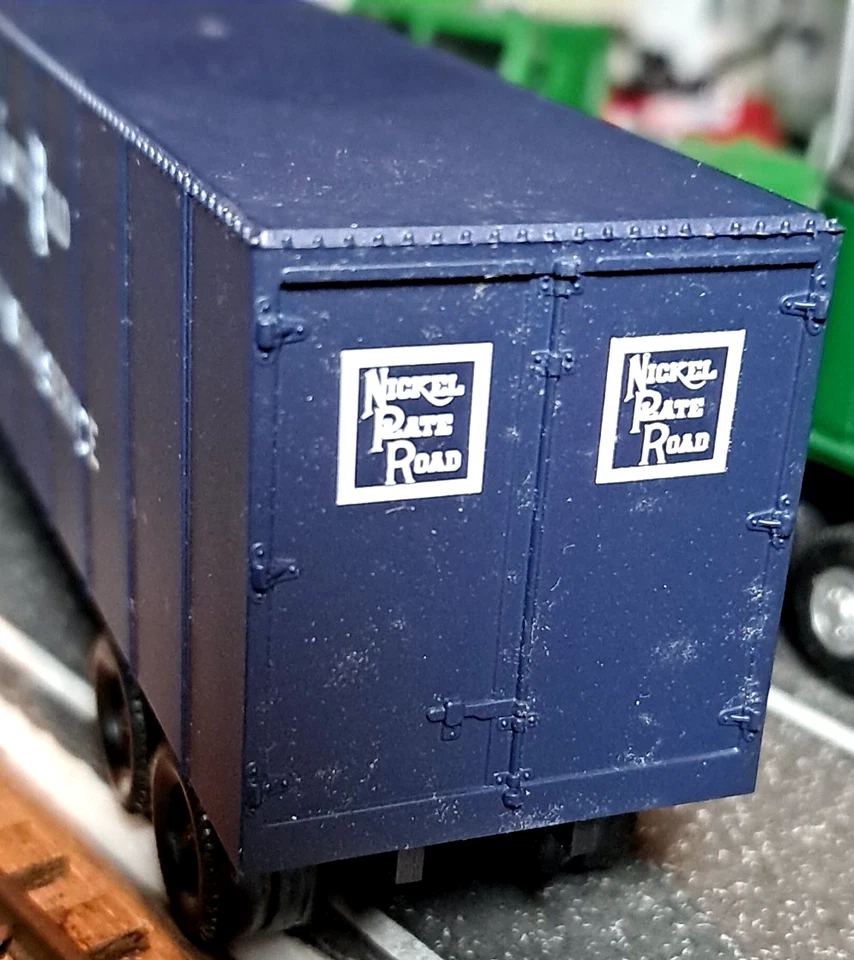 PLACA DE NÍQUEL ROAD RTR HO= 1/87 CONSTRUÍDA 32'TRAILER-SEMI PORCO SERVIÇO-LAYOUT AZUL NKP - Imagem 3 de 4