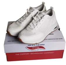 Skechers Women's 8.5 Street Arch Fit S-Miles  Walk On White Air Cooled Sneaker
