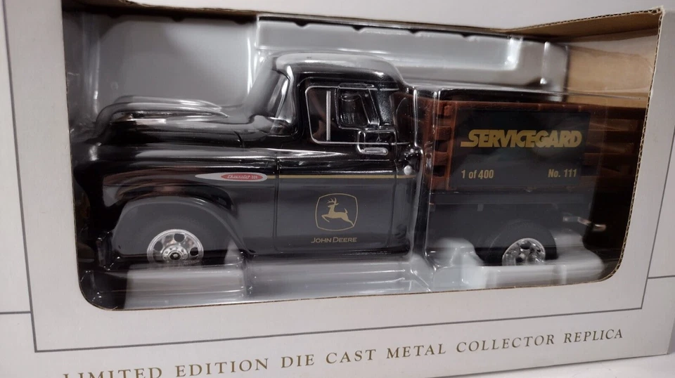 SpecCast John Deere SERVICEGARD 1/24 Diecast '57 Chevy Truck Bank #111/400 Rare! - Image 4 of 4
