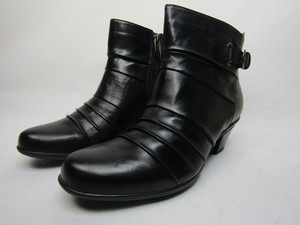 earth black boots