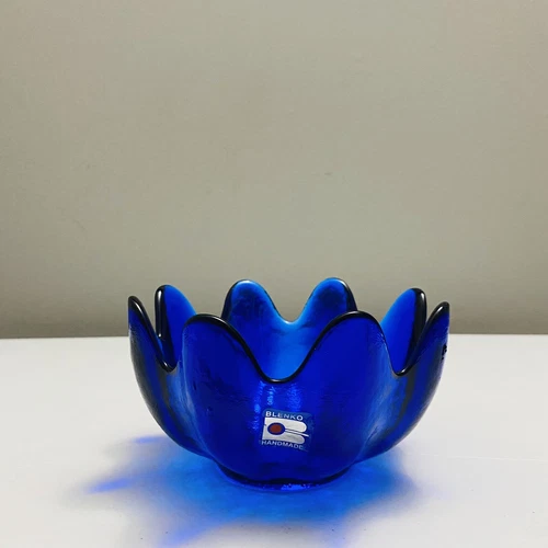 Vintage BLENKO Bowl Blue Dish Art Glass Scalloped Lotus Eight Petal Candy 5.5”