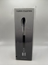 Artis Fluenta oval 6 makeup brush sealed