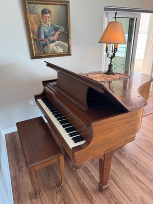 1970 Steinway & Sons M Model Grand 5'7''
