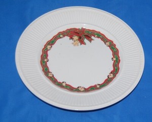 Wedgwood "Christmas Time" Queen's Ware plate