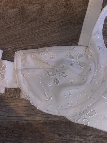 NWT Nasty Gal brodere underwired lace up bikini top White size 0 - Picture 2 of 7