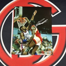 Dominique Wilkins Rookie Cards and Autographed Memorabilia Guide 37