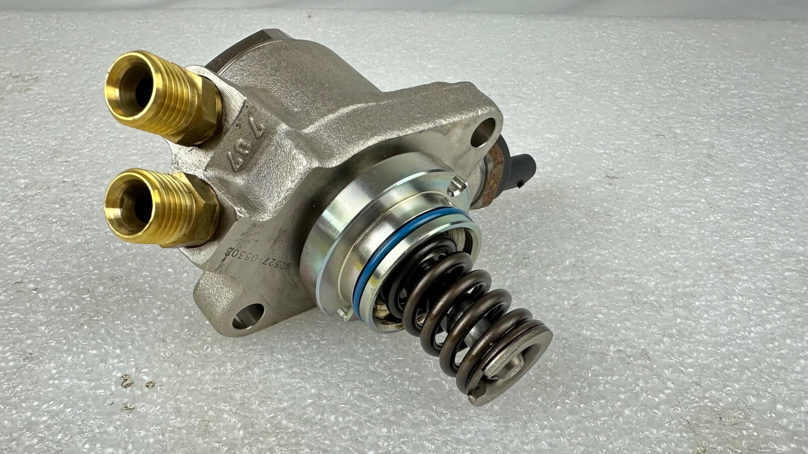 Lamborghini Gallardo Audi R8 High Pressure Fuel Pump HFS034105C OEM