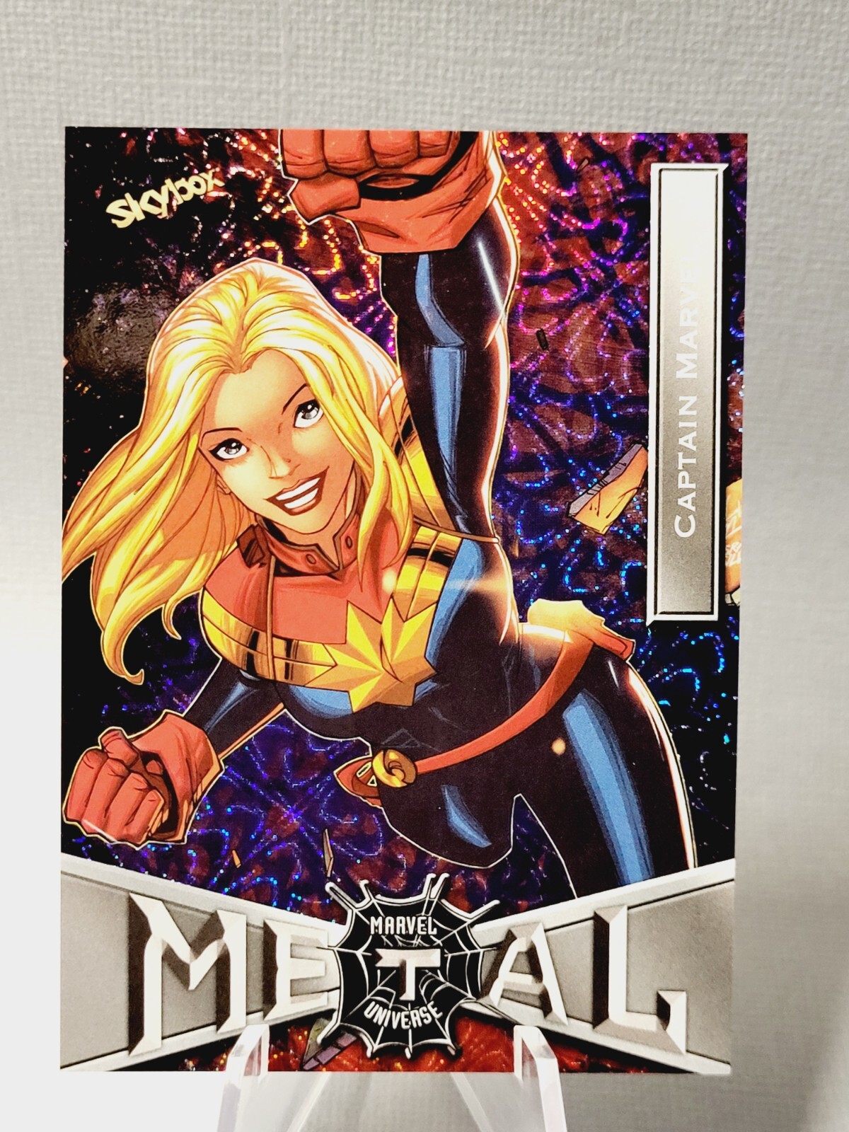2021 SKYBOX METAL MARVEL SPIDER MAN #17 CAPTAIN MARVEL GRANDIOSE PARALLEL SP