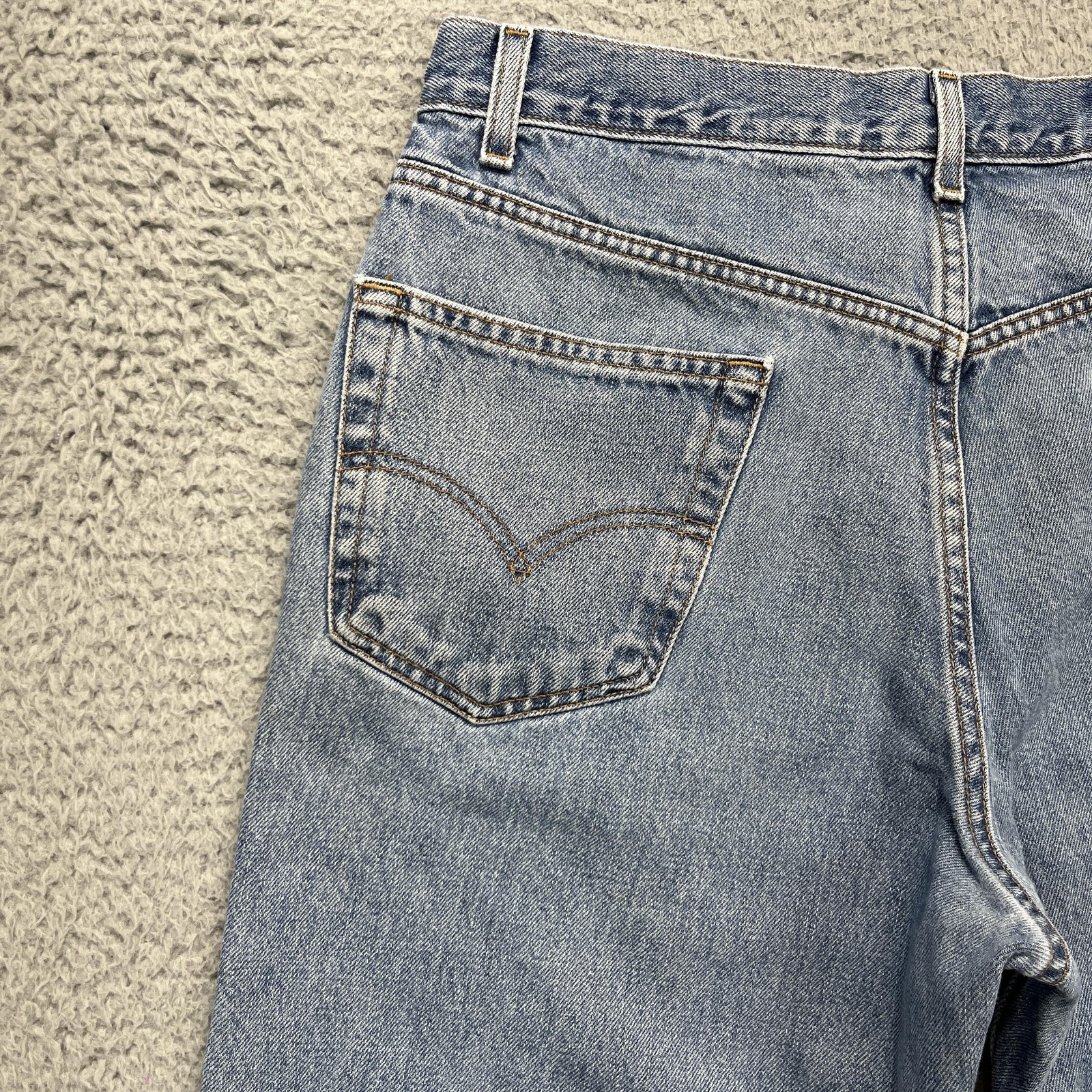 VTG Levi's 550 Jeans Mens 36x32 Blue Grunge Faded Relaxed Fit Tapered Leg Denim