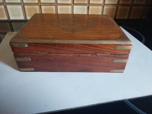 Vintage Indian Wooden Trinket Jewellery Box With Brass Motif - Picture 4 of 7