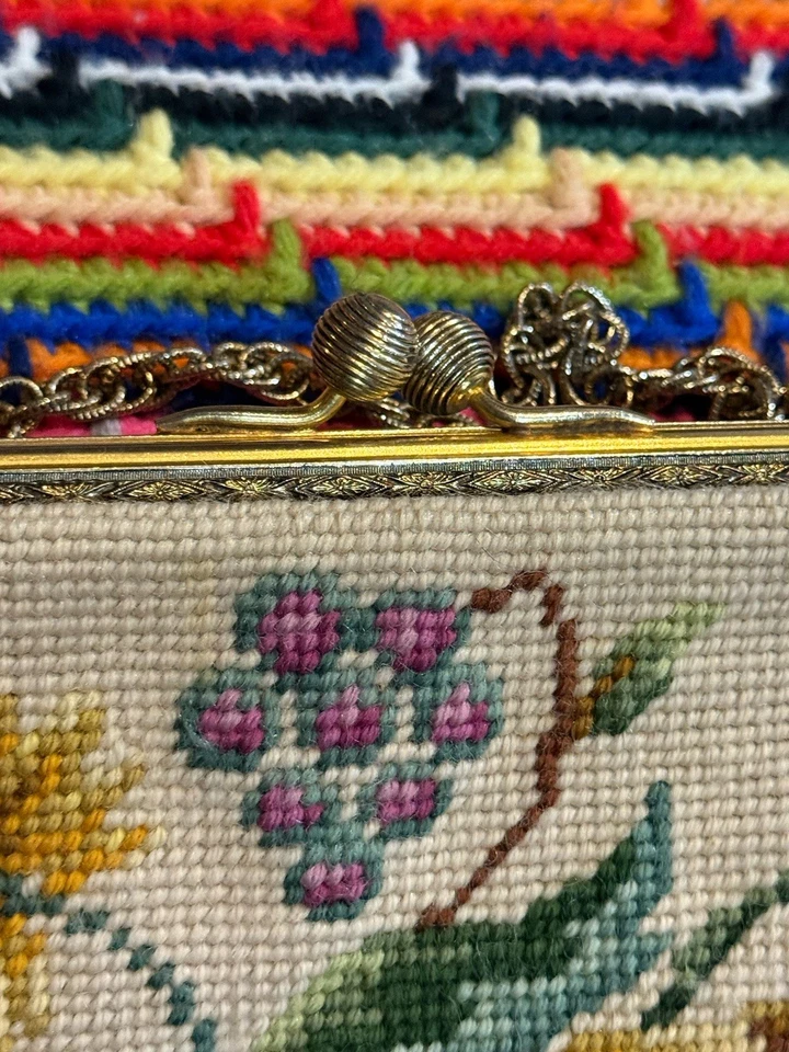 Bolso Cartera y Guantes Boho Vintage Floral Grande Punta de Aguja Enmarcado Bloqueo de Beso Foto 4 de 4