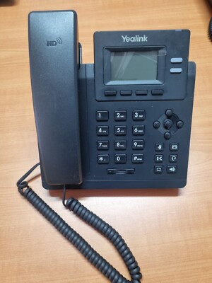 Yealink SIP-T31P Entry-Level IP Phone with 2 Lines and HD voice - Black