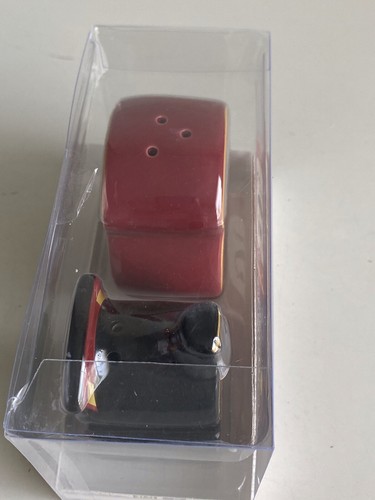 Harry Potter Hogwarts Express Ceramic Salt & Pepper Shaker Set Platform 9 3/4 - Picture 7 of 9