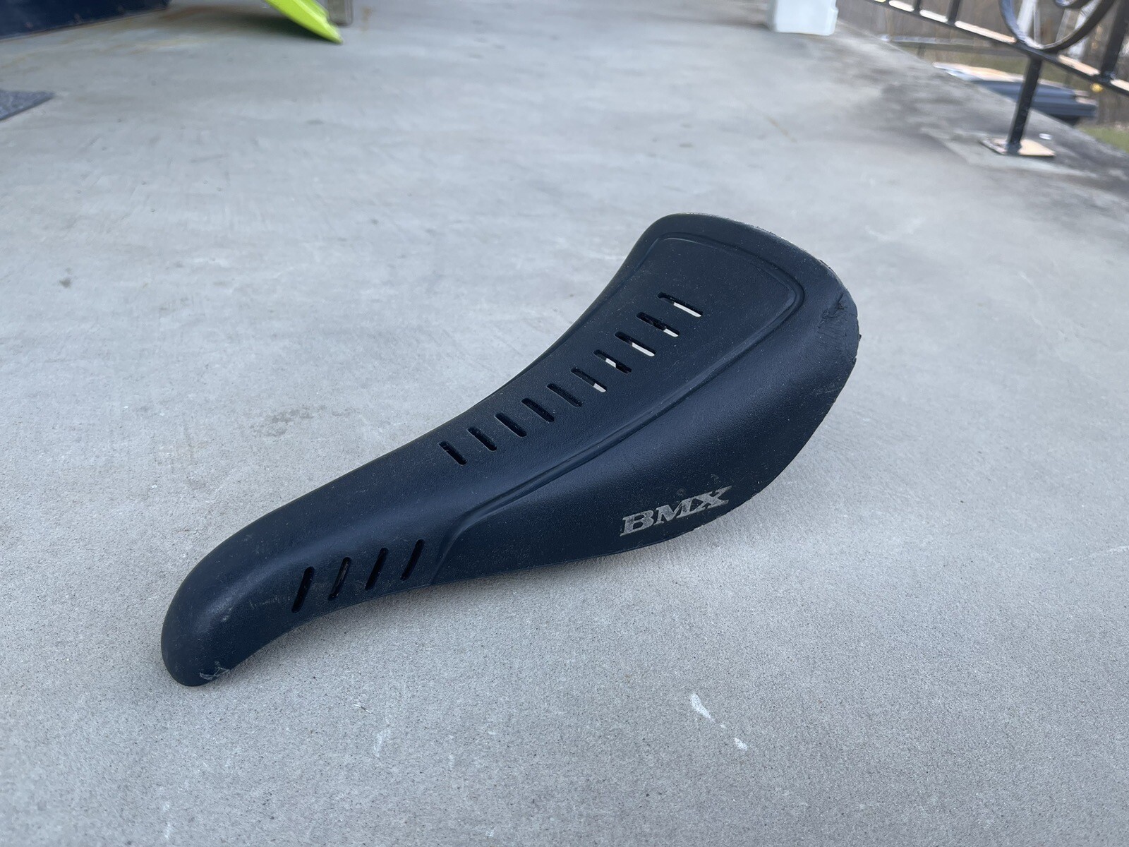 mongoose mountain bike seat