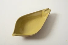 Avocado Green Mid Century Ashtray (R4D) Pair Shape Row Boat (JSF6) Stylish