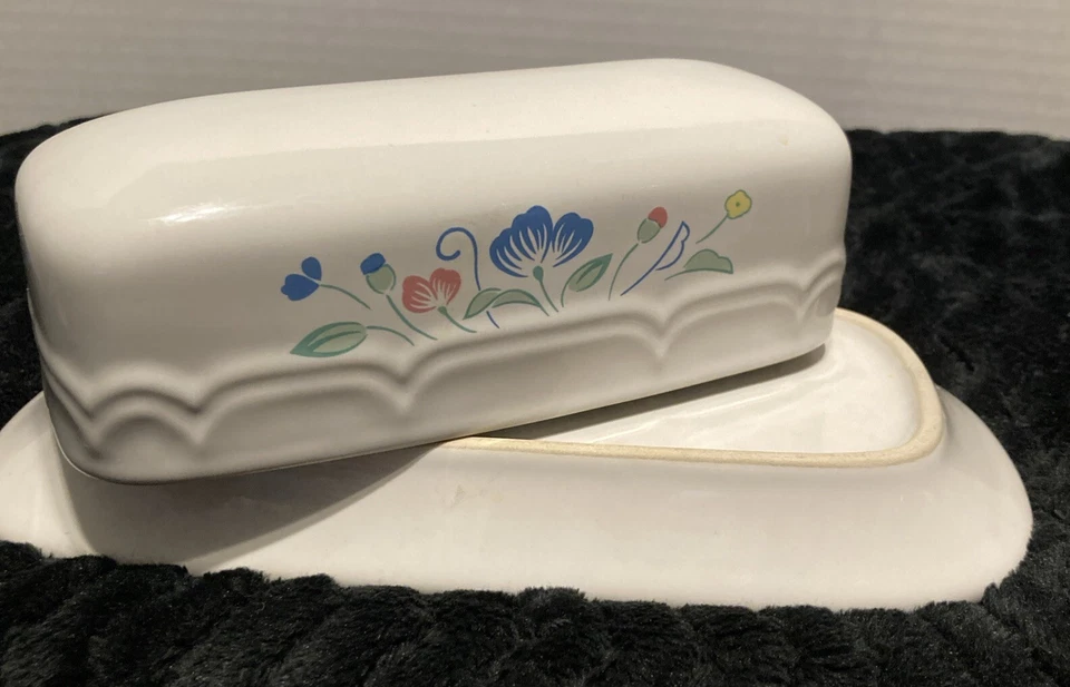 Plato de mantequilla vintage FloralExpressions blanco gres azul/diseño floral Foto 4 de 4