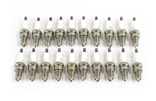 Bougie D'allumage F7TC Pour GX120 GX160 GX200 GX240 GX270 GX340 GX390 Générateur Tondeuse à