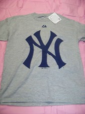 Majestic Youth New York Yankees Shirt NWT Medium