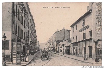 CAR-ADYP4-0241-69 - LYON - Rue de la pyramide