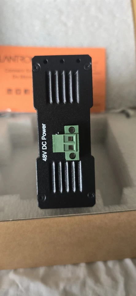 Lantronix SI-IES-111D-LRT Unmanaged Hardened PoE Injector / Converter - Image 4 of 4