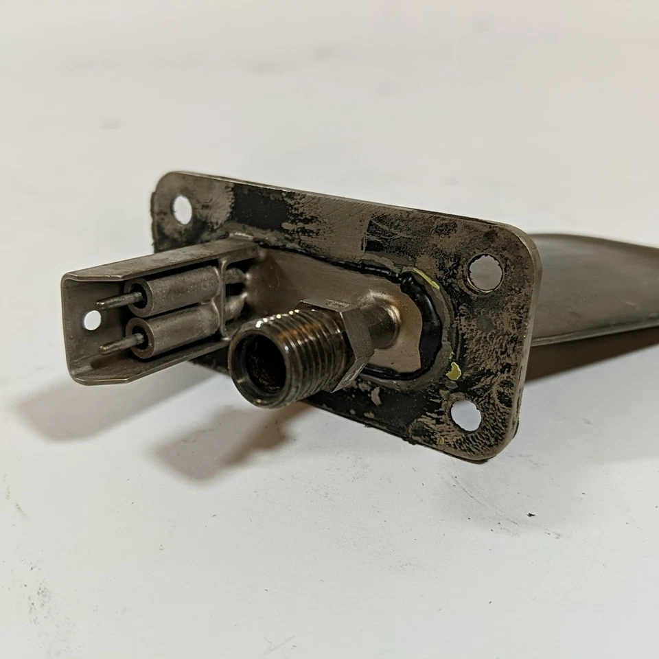 Small Pitot Tube Probe Sensor Bombardier Challenger CRJ Aviation Aircraft - Image 4 of 4