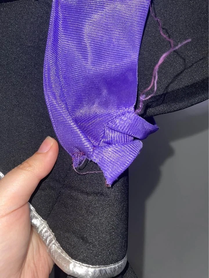 Vestido y sombrero de bruja morado, plateado y negro para niñas Foto 4 de 4