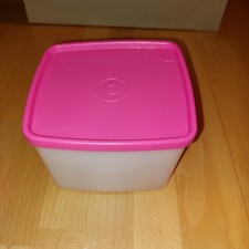 Tupperware Gefrierbehälter 0,8 Liter Rot