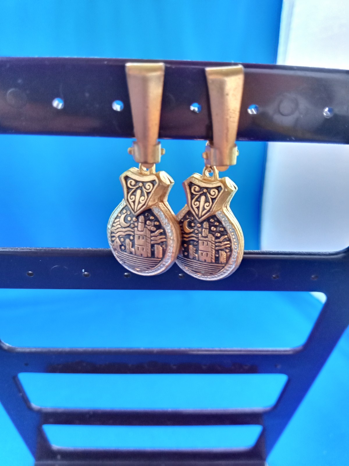 Vintage Toledo style clip on castanet earrings gold tone with black & white