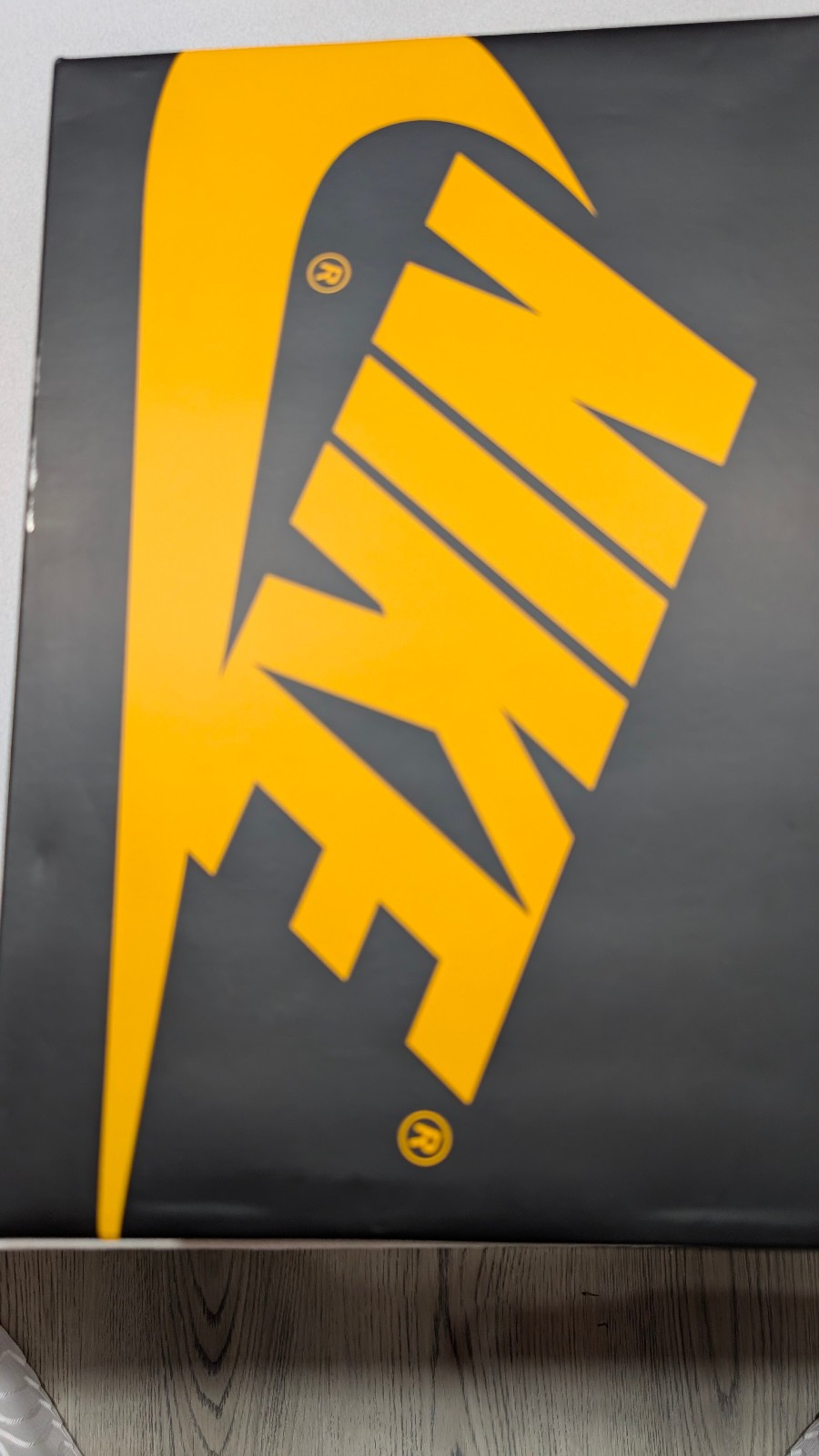 SAOLA Nike Air Jordan 1 High OG Pollen Uomo Taglia 11 Nero Bianco Giallo Nuove con scatola