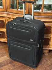 SAMSONITE 30" EXPANDABLE UPRIGHT SUITER 30X21X10"(EXPANDS TO - Scratch & Dent