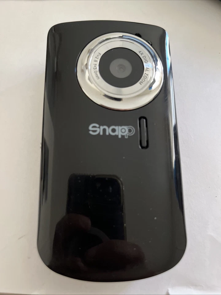 Coby CAM3002 Snap Handheld Digital Camcorder Black Vintage Camera Digital Zoom - Image 3 of 4