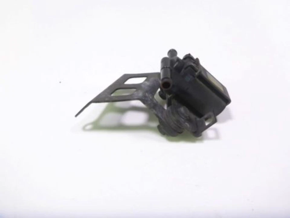 00 01 Honda RVT 1000 R RC51 Válvula de purga de aire 136200-1330 Soporte de montaje TRSH DV Foto 2 de 4