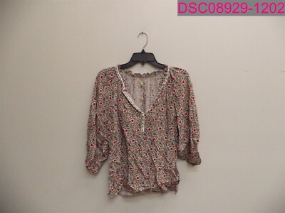 Max Studio Women's Floral Split Neck 3/4 Sleeve Top White XS. ECSCRMFV8711G31
