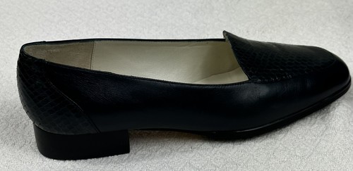 Nordstrom Women's Size 7M Michael Loafers Leather Deep (Dark) Blue Shoes - Picture 6 of 10