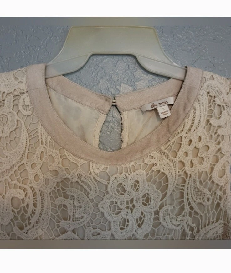 Vestido ELLA MOSS bordado de renda e camurça sintética creme marfim tamanho P - Imagem 4 de 4