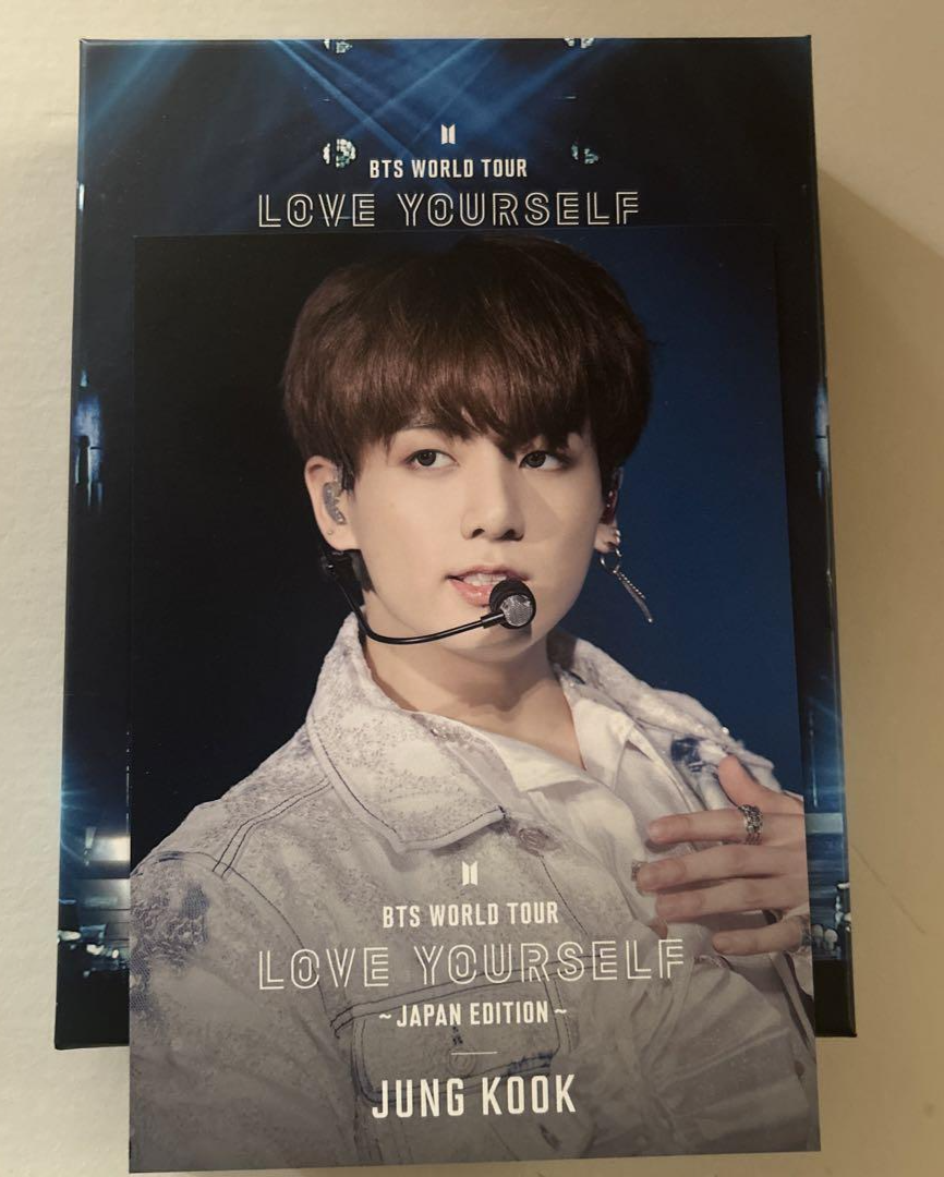 BTS WORLD TOUR 'LOVE YOURSELF' JAPAN EDITION Benefits Photocard