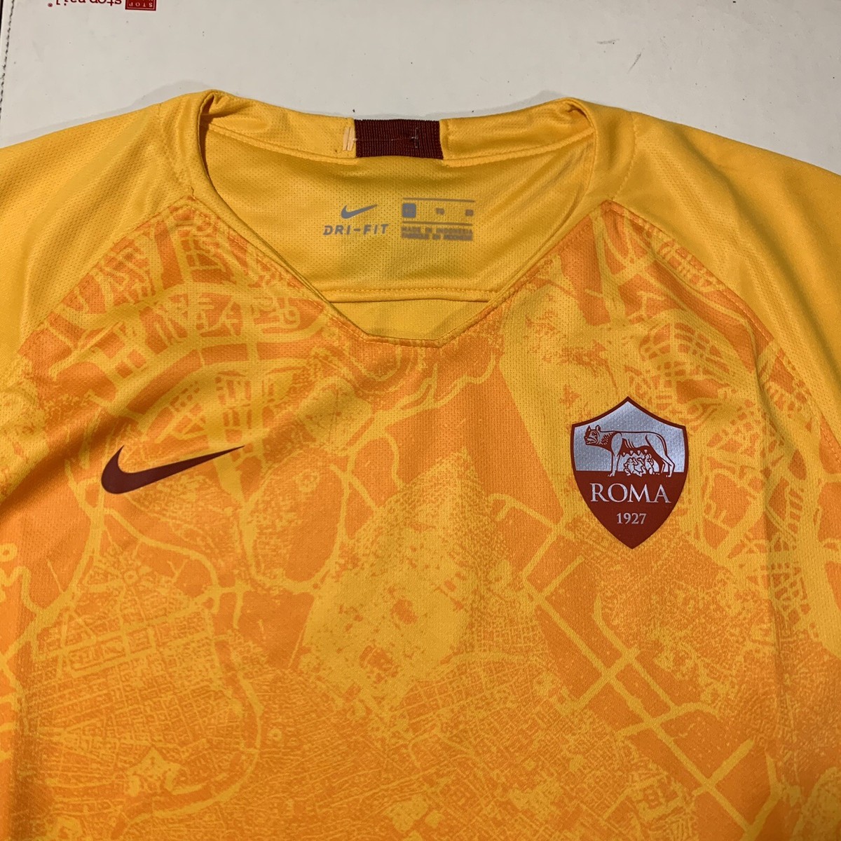 AS Roma Away Stadium Jersey 2018/19 Gold 3rd Jersey Nike