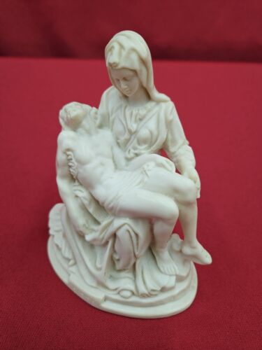 Vintage Santini "The Pieta" Jesus Virgin Mary Resin Sculpture Figurine 5"