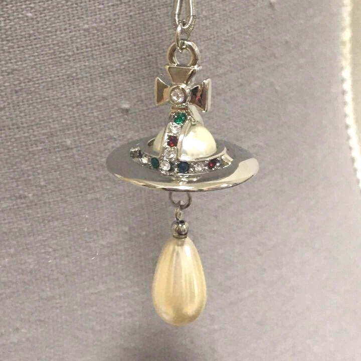 Vivienne Westwood White Broken Pearl Strand Drop Silver Necklace Choker Chain - Image 2 of 4