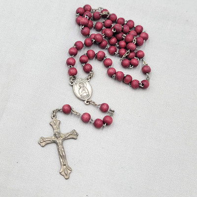 Vintage Red Rosewood Rosary Silver tone Crucifix Italy St Marco Venezia